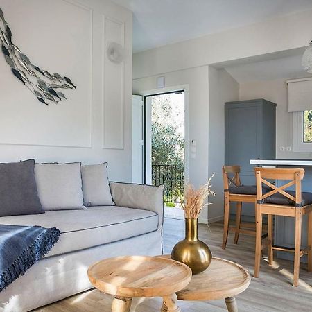 Julia'S Luxury Suites, Cephallonia Near Argostoli Kástron エクステリア 写真